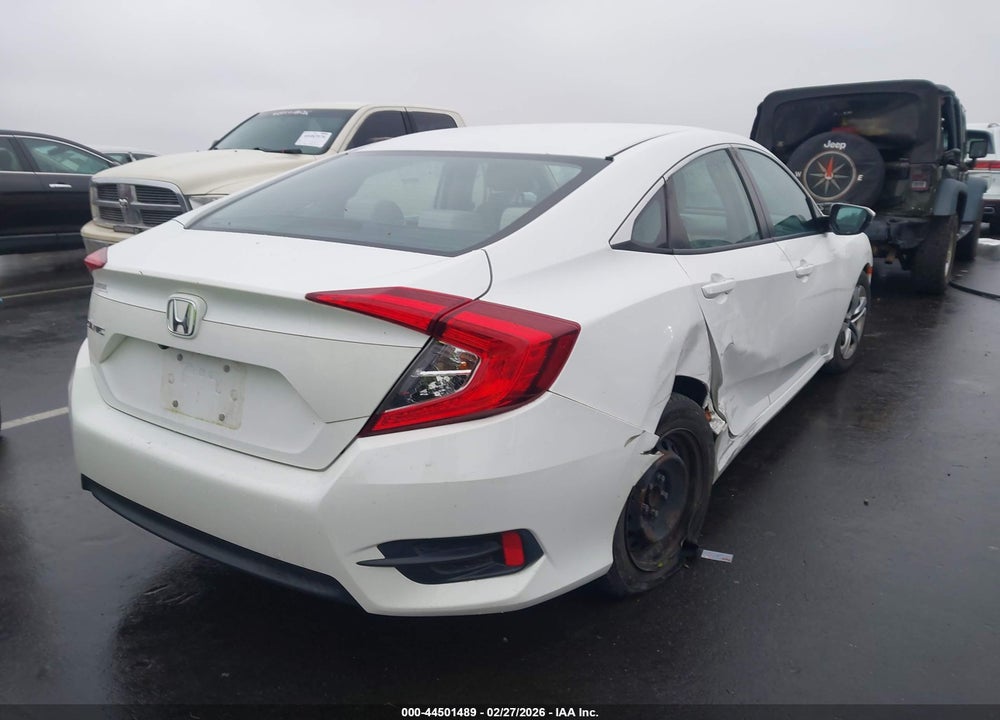 2018 HONDA CIVIC LX VIN: 2HGFC2F57JH575615