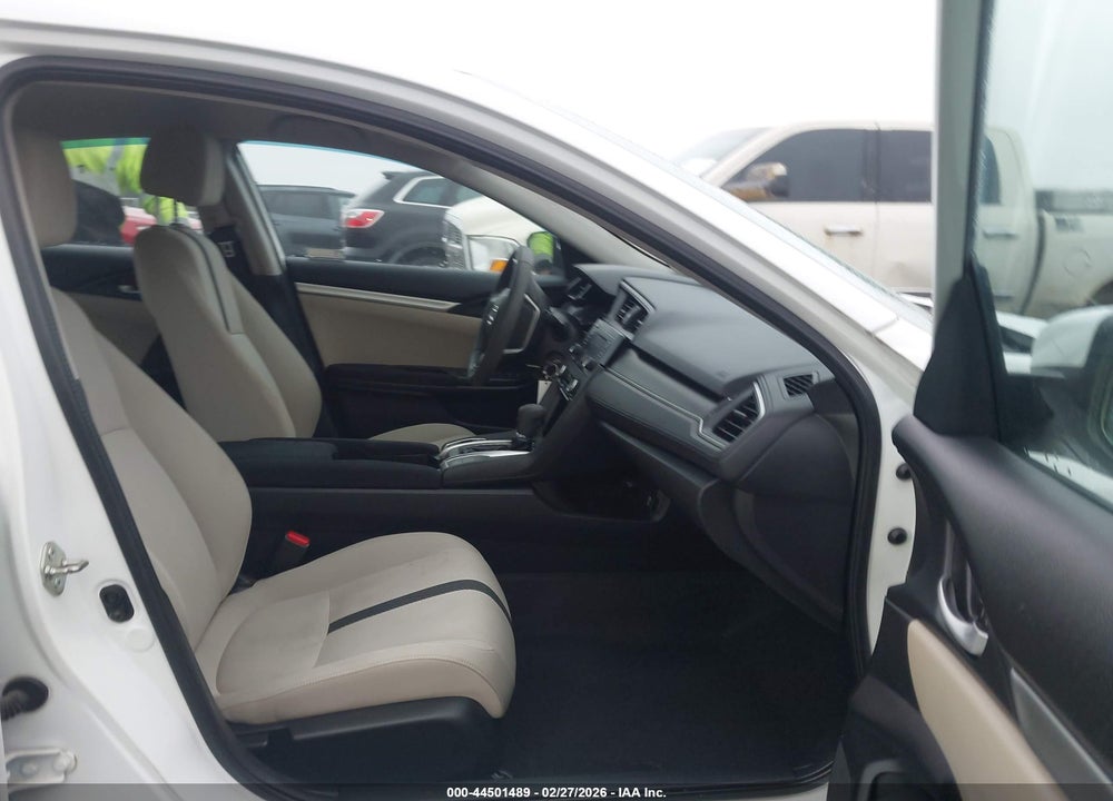 2018 HONDA CIVIC LX VIN: 2HGFC2F57JH575615
