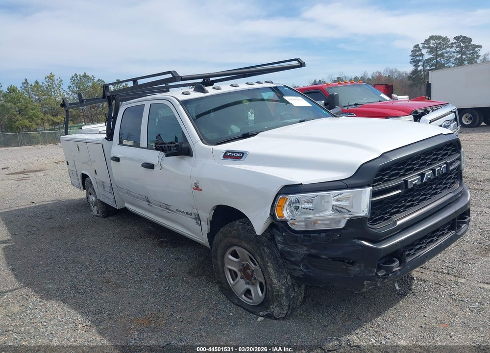 2022 RAM 3500 CHASSIS TRADESMAN/SLT/LAIE/LIMITED VIN: 3C7WR9CL5NG156681