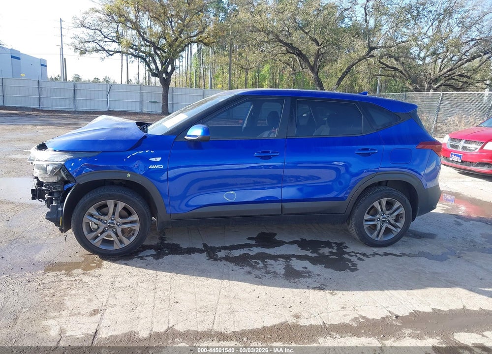 2022 KIA SELTOS LX VIN: KNDEPCAA0N7274369