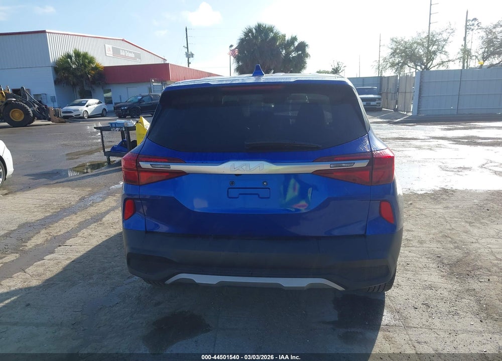 2022 KIA SELTOS LX VIN: KNDEPCAA0N7274369