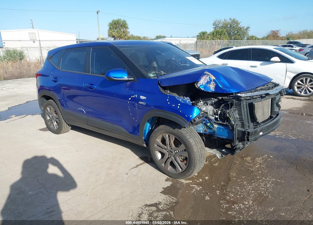 2022 KIA SELTOS LX VIN: KNDEPCAA0N7274369