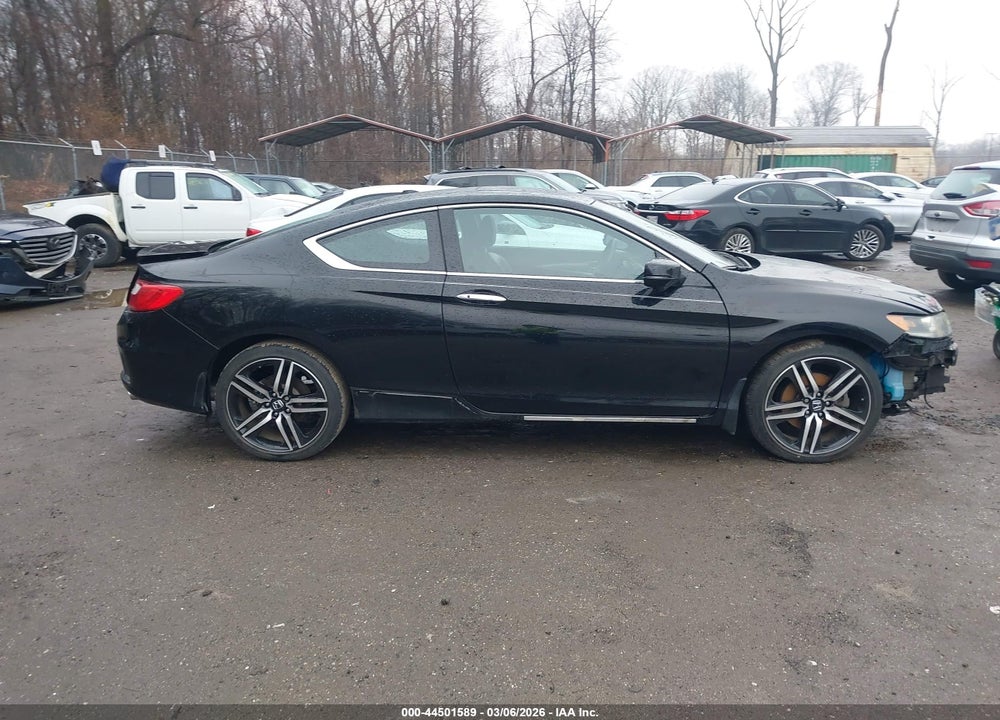 2017 HONDA ACCORD TOURING V6 VIN: 1HGCT2B05HA005988