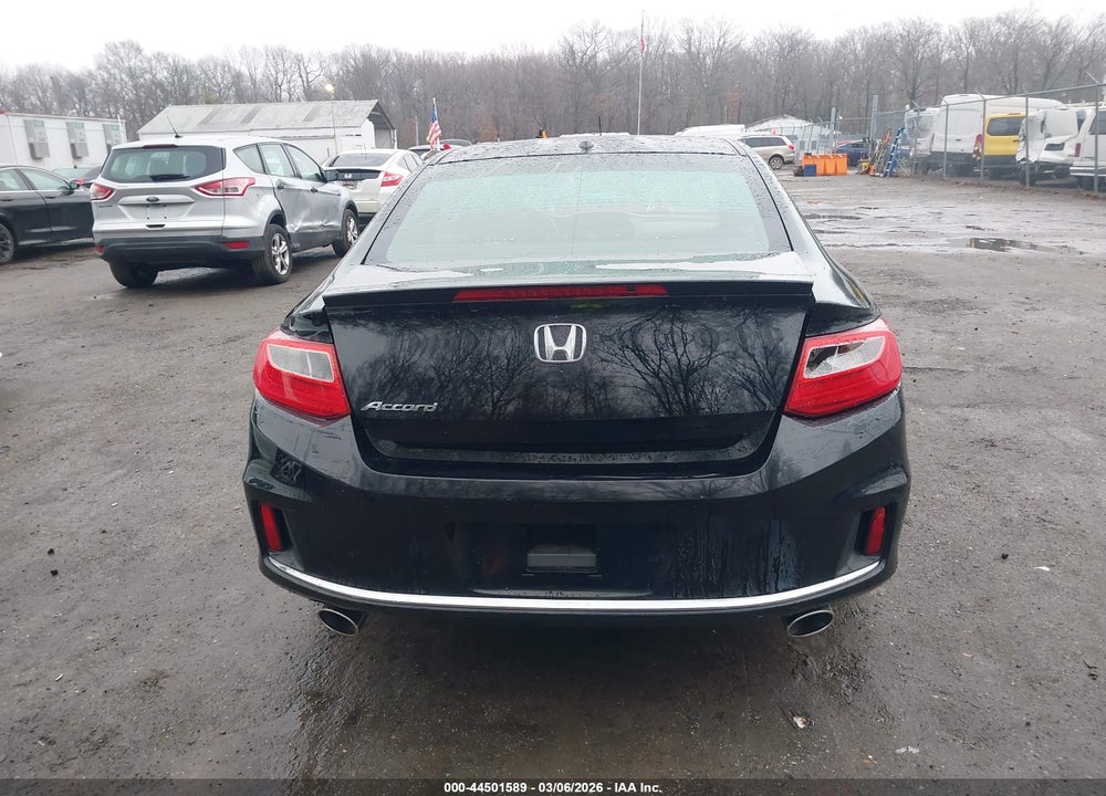 2017 HONDA ACCORD TOURING V6 VIN: 1HGCT2B05HA005988