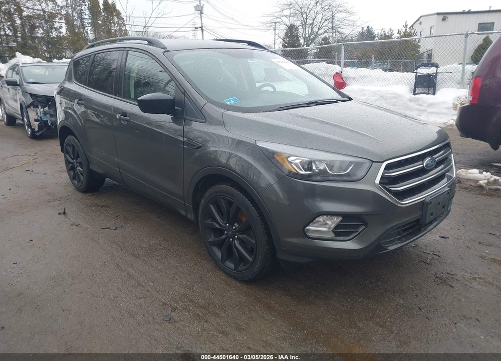 2017 FORD ESCAPE SE VIN: 1FMCU9GD7HUD32354