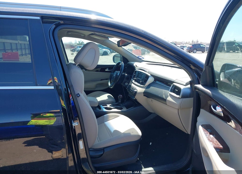 2016 KIA SORENTO 2.4L LX VIN: 5XYPG4A36GG069631