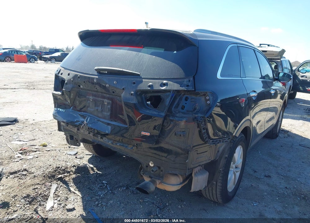 2016 KIA SORENTO 2.4L LX VIN: 5XYPG4A36GG069631
