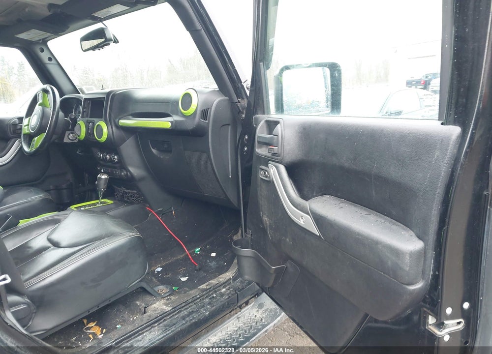 2016 JEEP WRANGLER UNLIMITED SAHARA VIN: 1C4HJWEG7GL179395