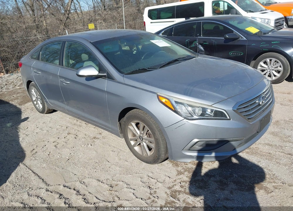 2016 HYUNDAI SONATA SE VIN: 5NPE24AF1GH339664