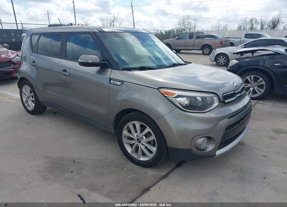2017 KIA SOUL + VIN: KNDJP3A57H7459444