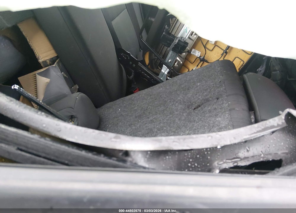 2010 FORD FOCUS SE VIN: 1FAHP3FN6AW125351