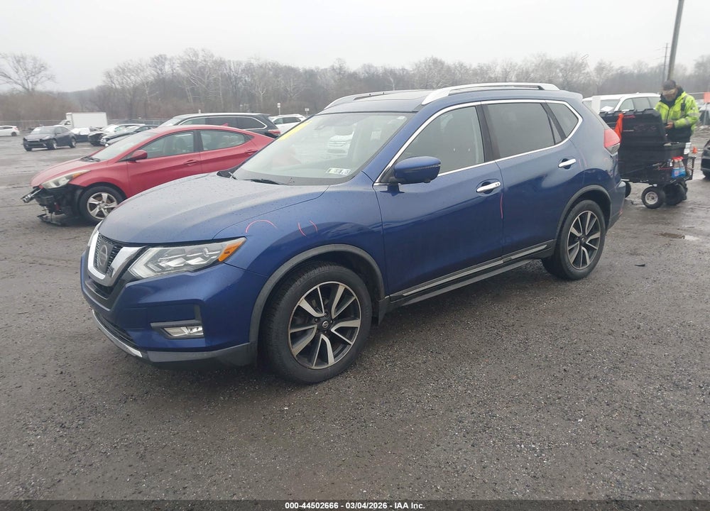 2017 NISSAN ROGUE SL VIN: JN8AT2MV4HW003557