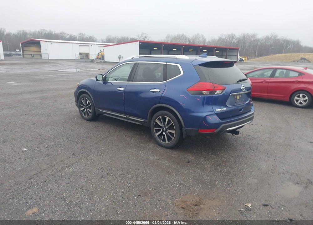 2017 NISSAN ROGUE SL VIN: JN8AT2MV4HW003557