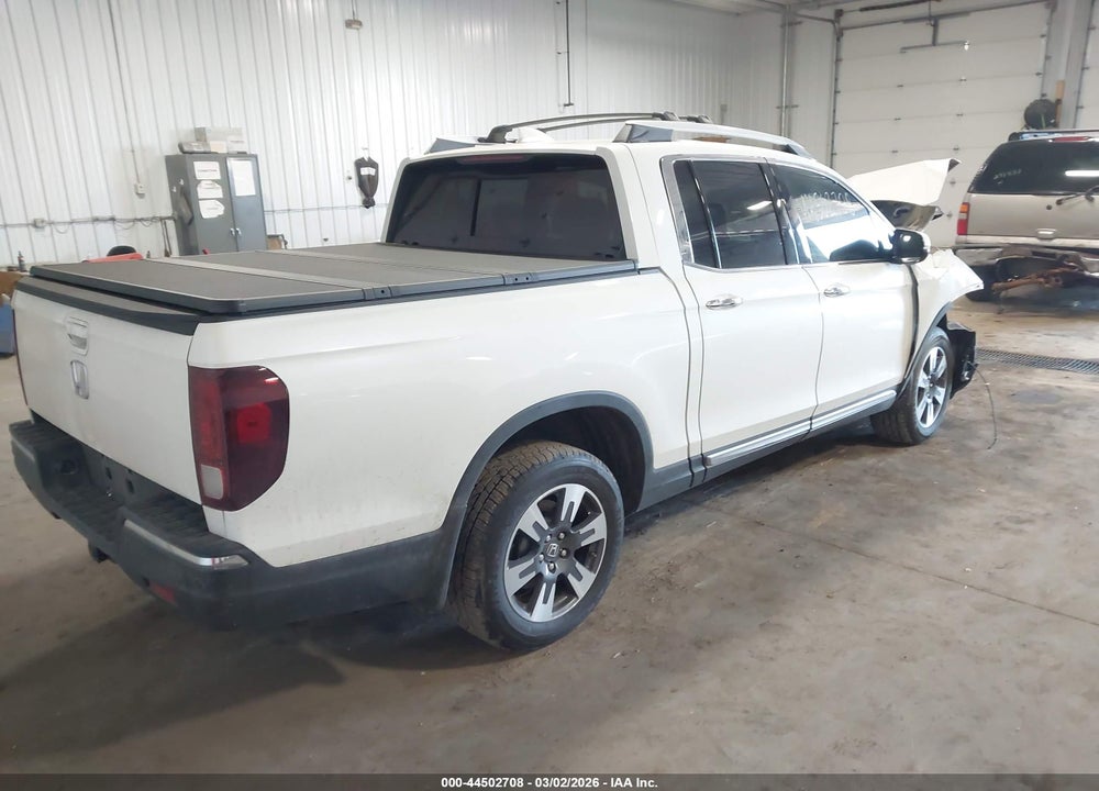 2019 HONDA RIDGELINE RTL-E VIN: 5FPYK3F75KB013194