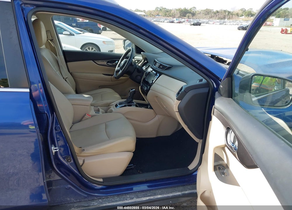 2019 NISSAN ROGUE SV VIN: 5N1AT2MV9KC799111