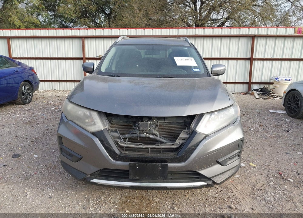 2018 NISSAN ROGUE SV VIN: KNMAT2MT5JP517461