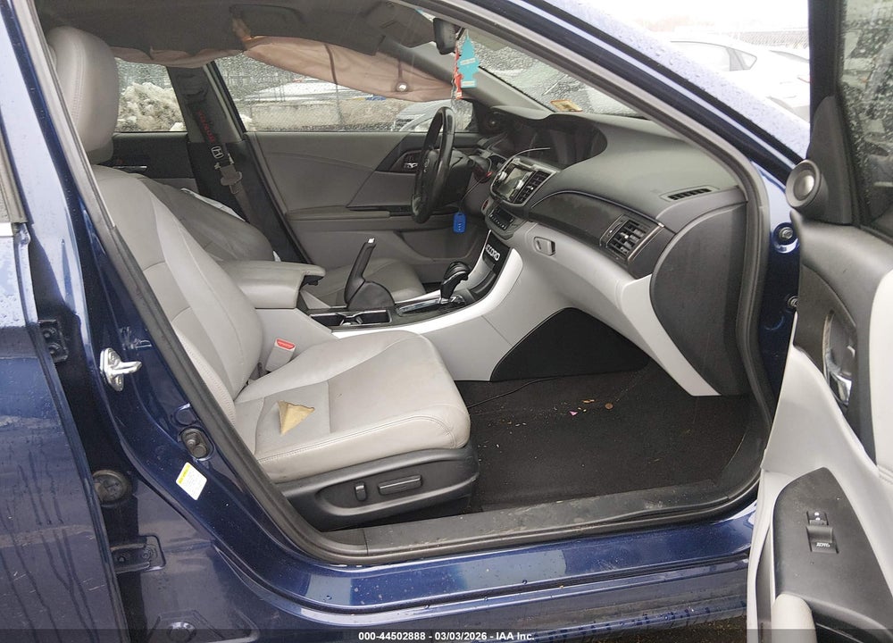 2013 HONDA ACCORD EX-L VIN: 1HGCR2F83DA093870