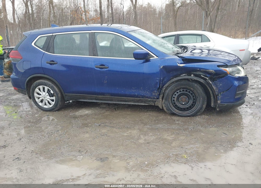 2018 NISSAN ROGUE S VIN: JN8AT2MV5JW301525