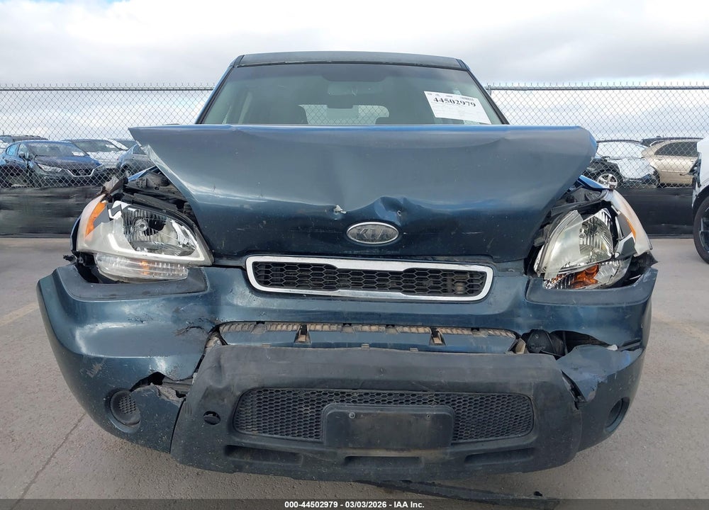2011 KIA SOUL + VIN: KNDJT2A28B7339462