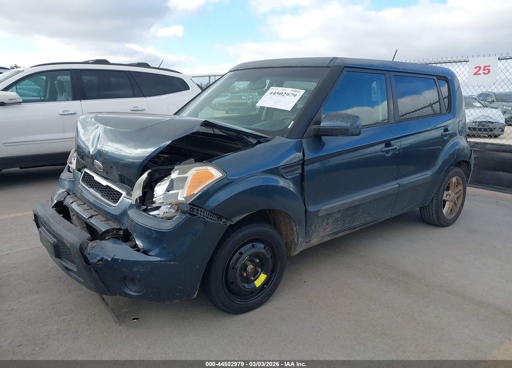 2011 KIA SOUL + VIN: KNDJT2A28B7339462