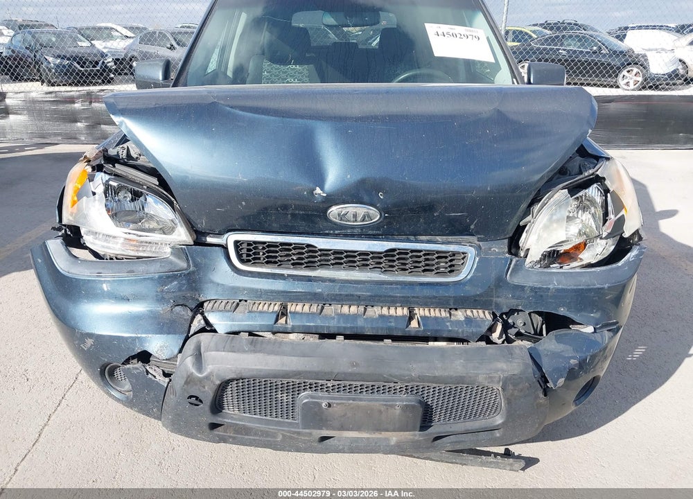 2011 KIA SOUL + VIN: KNDJT2A28B7339462
