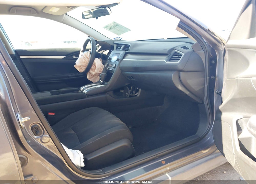 2020 HONDA CIVIC LX VIN: 2HGFC2F67LH581720