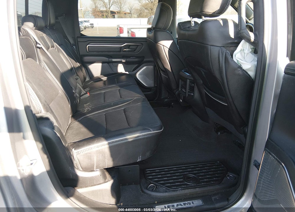 2020 RAM 1500 LIMITED  4X4 5'7 BOX VIN: 1C6SRFHT9LN214368