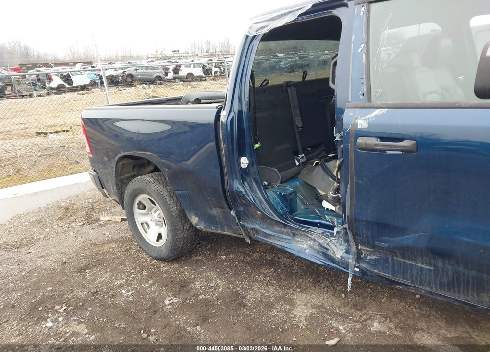 2022 RAM 1500 TRADESMAN  4X4 6'4 BOX VIN: 1C6SRFCT3NN357620