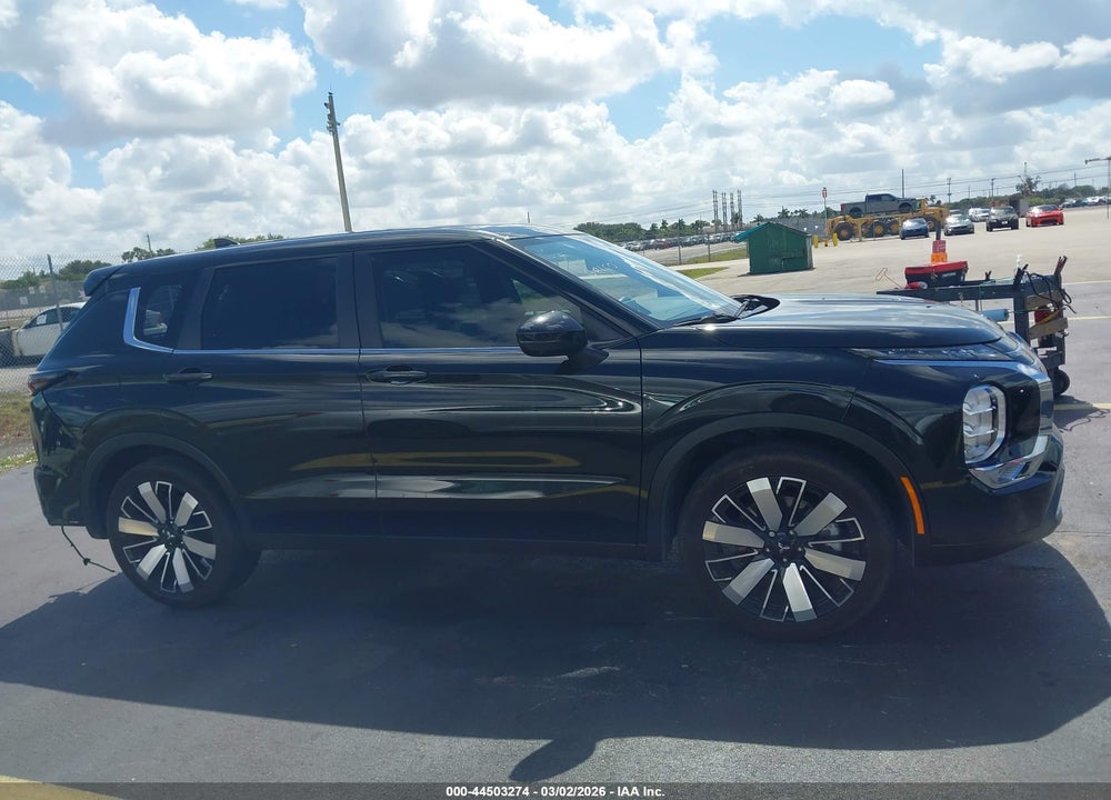2025 MITSUBISHI OUTLANDER SE 2.5 2WD VIN: JA4J3VA82SZ015105