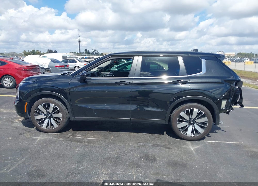 2025 MITSUBISHI OUTLANDER SE 2.5 2WD VIN: JA4J3VA82SZ015105