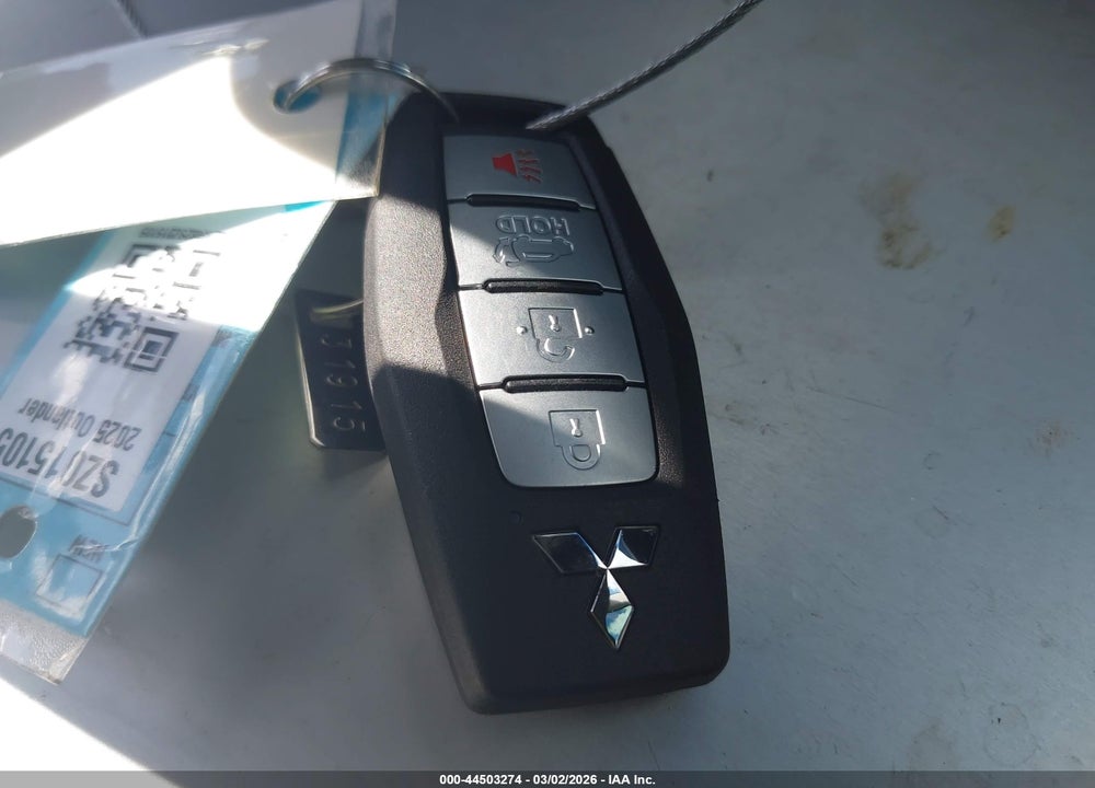 2025 MITSUBISHI OUTLANDER SE 2.5 2WD VIN: JA4J3VA82SZ015105