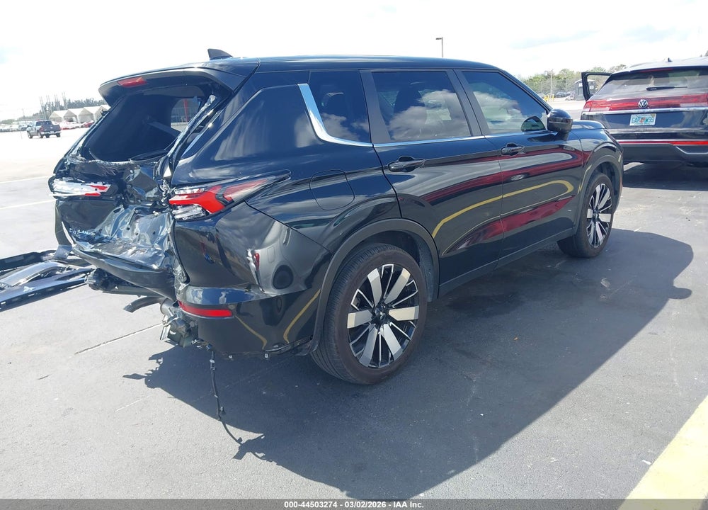 2025 MITSUBISHI OUTLANDER SE 2.5 2WD VIN: JA4J3VA82SZ015105