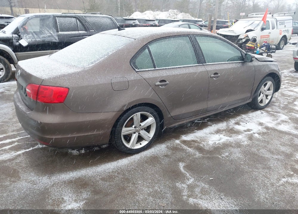 2014 VOLKSWAGEN JETTA 1.8T SE VIN: 3VWD17AJ0EM267378