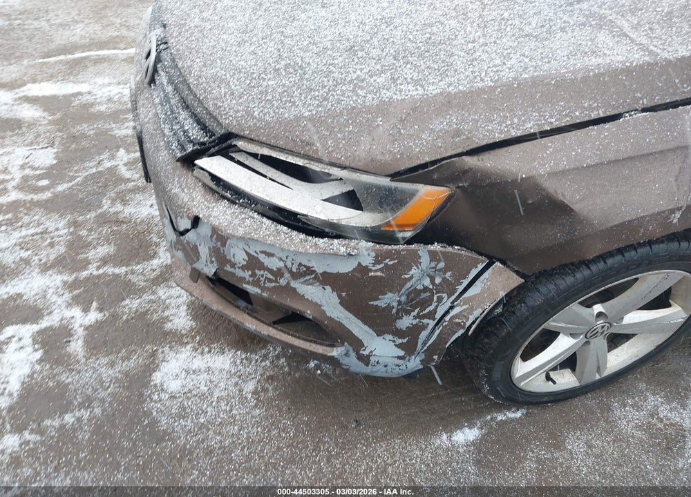 2014 VOLKSWAGEN JETTA 1.8T SE VIN: 3VWD17AJ0EM267378