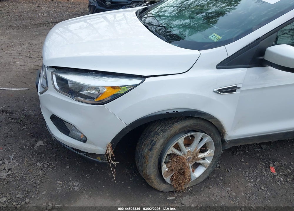 2018 FORD ESCAPE SE VIN: 1FMCU0G98JUC64949