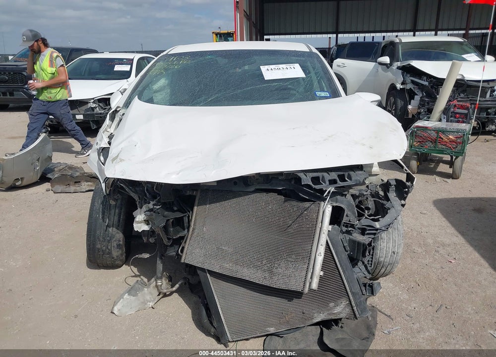 2017 KIA FORTE LX VIN: 3KPFL4A77HE019085