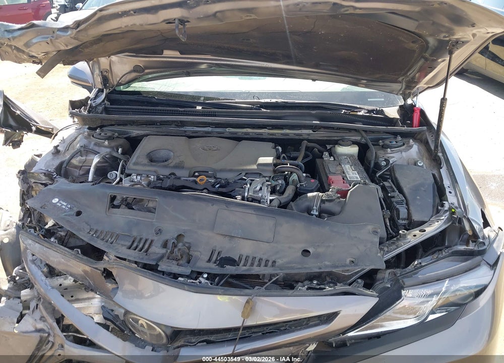 2018 TOYOTA CAMRY SE VIN: 4T1B11HK5JU612010