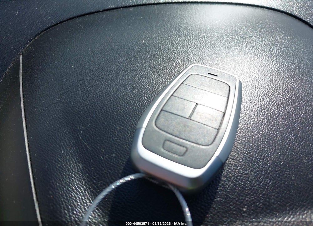 2019 CHEVROLET EQUINOX LT VIN: 3GNAXLEX4KS525136