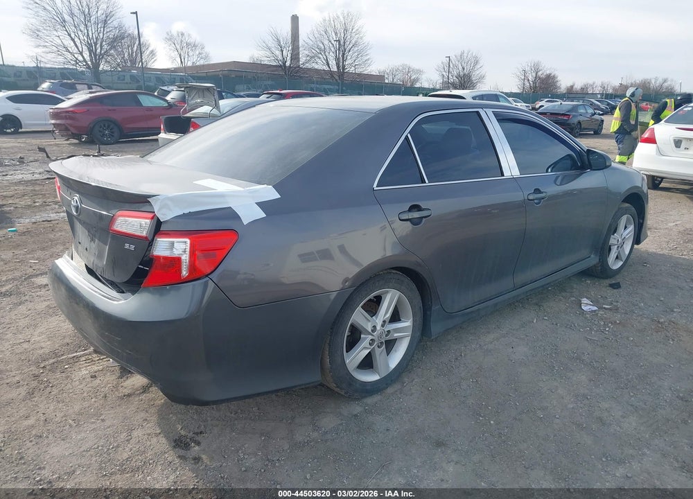 2013 TOYOTA CAMRY SE VIN: 4T1BF1FK4DU684213
