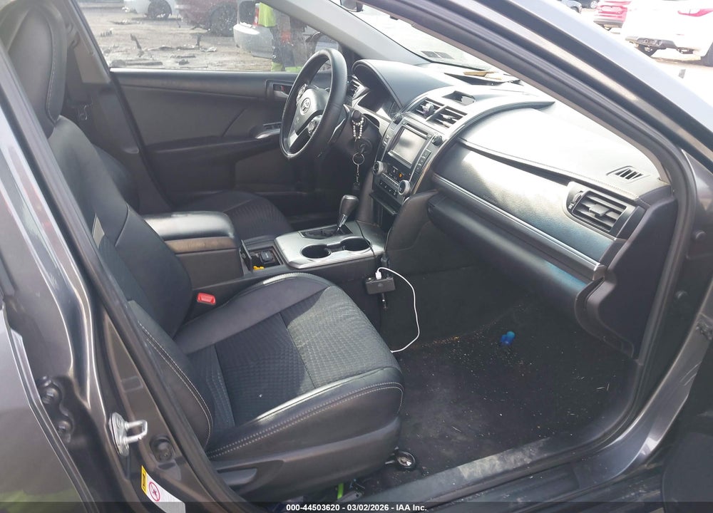 2013 TOYOTA CAMRY SE VIN: 4T1BF1FK4DU684213