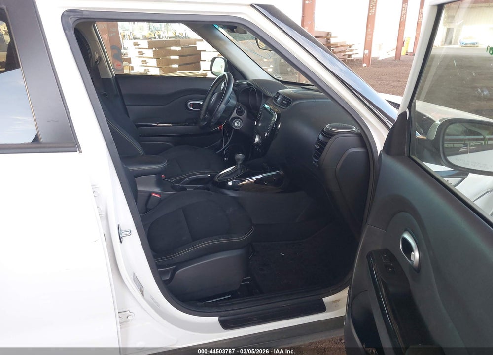 2016 KIA SOUL + VIN: KNDJP3A55G7365318
