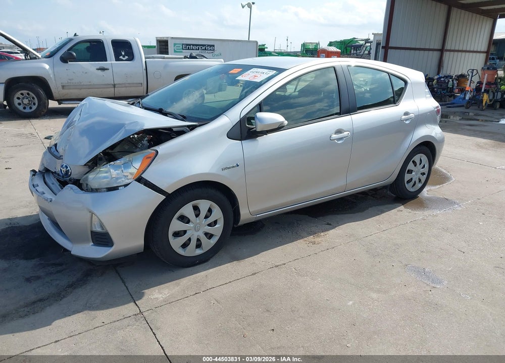 2013 TOYOTA PRIUS C TWO VIN: JTDKDTB3XD1047073