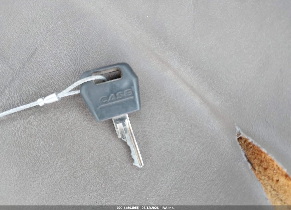 2015 CASE 580 VIN: JJGN58SNVFC720421