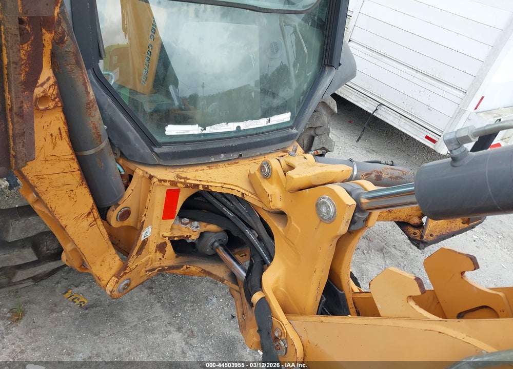 2015 CASE 580 VIN: JJGN58SNVFC720421
