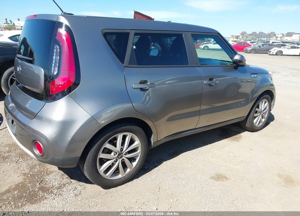 2019 KIA SOUL + VIN: KNDJP3A54K7654330
