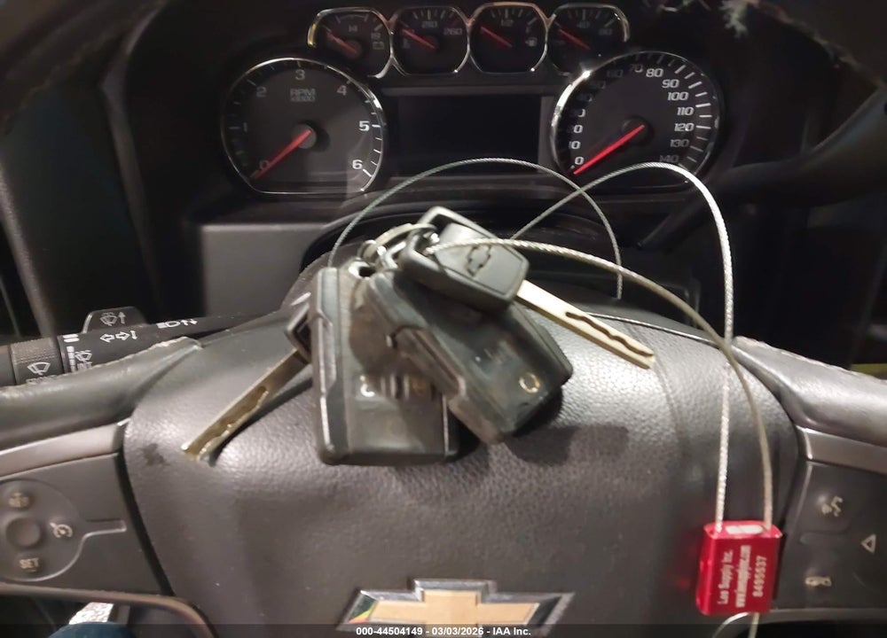 2014 CHEVROLET SILVERADO 1500 1LT VIN: 1GCRCREC8EZ194933