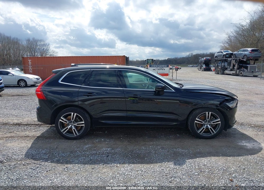 2018 VOLVO XC60 T6 MOMENTUM VIN: LYVA22RK4JB083497