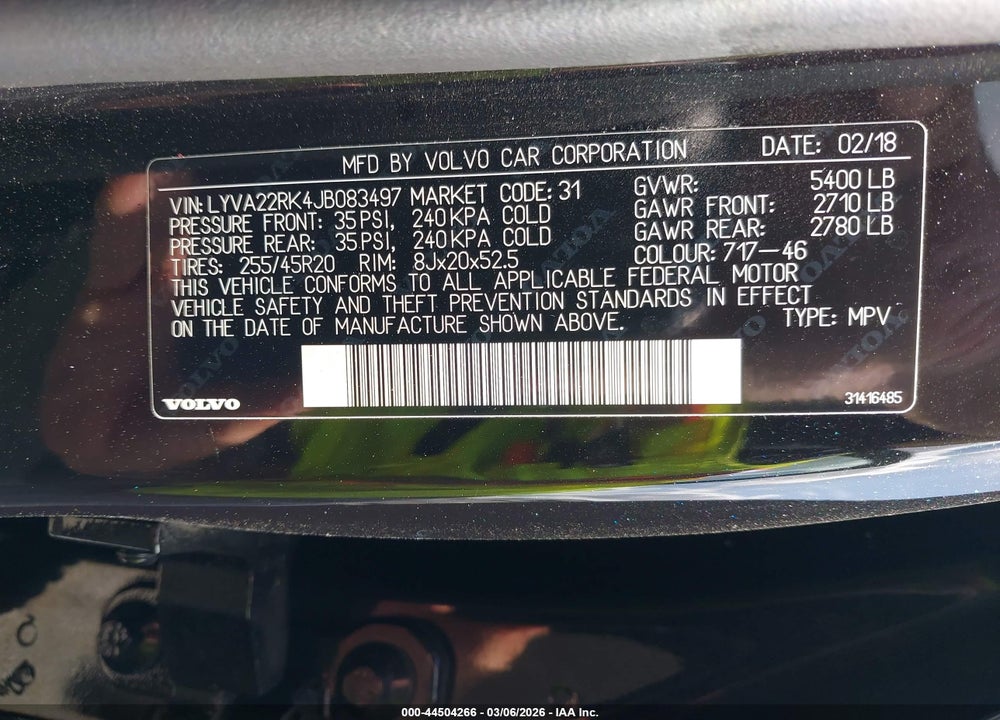 2018 VOLVO XC60 T6 MOMENTUM VIN: LYVA22RK4JB083497
