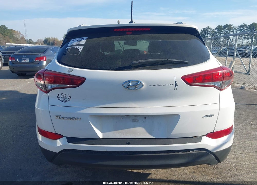 2017 HYUNDAI TUCSON SE VIN: KM8J3CA45HU390690