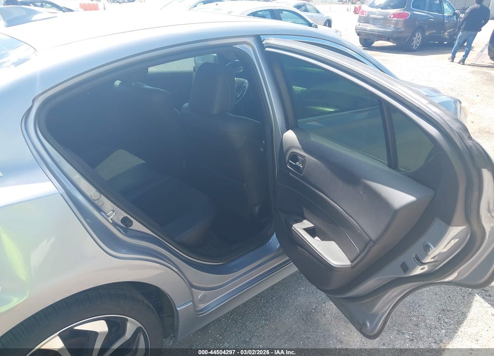 2016 ACURA ILX PREMIUM   A-SPEC PACKAGES/TECHNOLOGY PLUS   A-SPEC PACKAGES VIN: 19UDE2F82GA001524